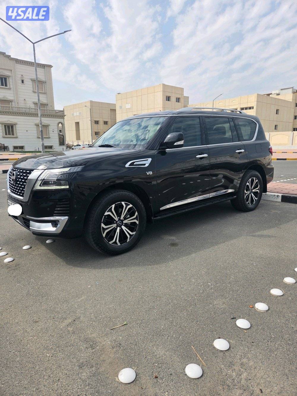 باترول ٢٠٢٣ ٨ سلندر اسود /عنابي1