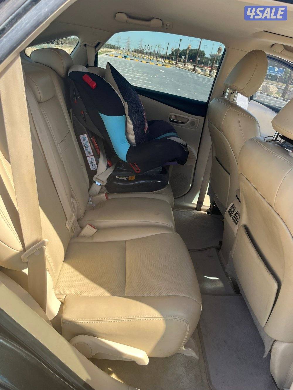 لكزس RX 350 موديل 2010 بحالة ممتازة - كاملة المواصفات6