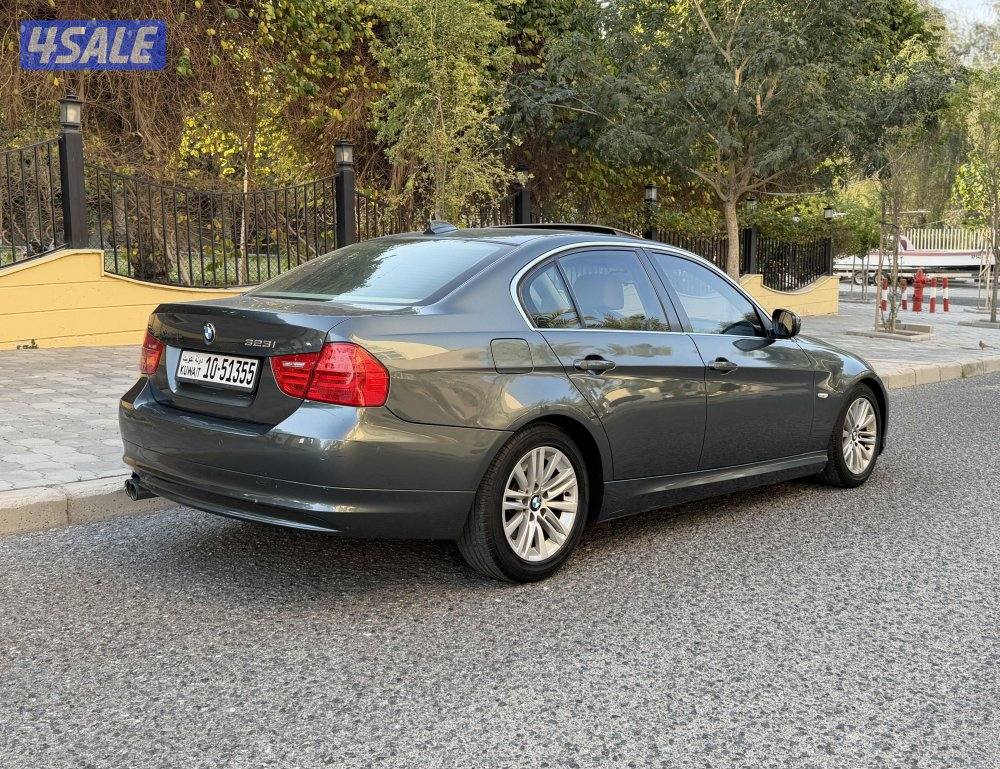 بي ام دبيلو 323 i م 2011 ماشي 85 الف فقط صبغ الوكالة . وارد الوكالة5