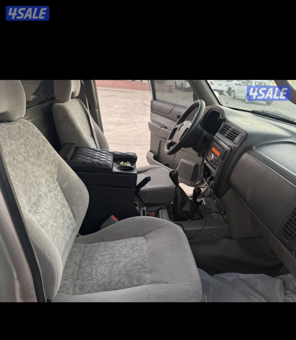 نيسان سفاري بيك اب 2012 (شاصي جيد)وصبغ وكاله ومحركات طيبه1