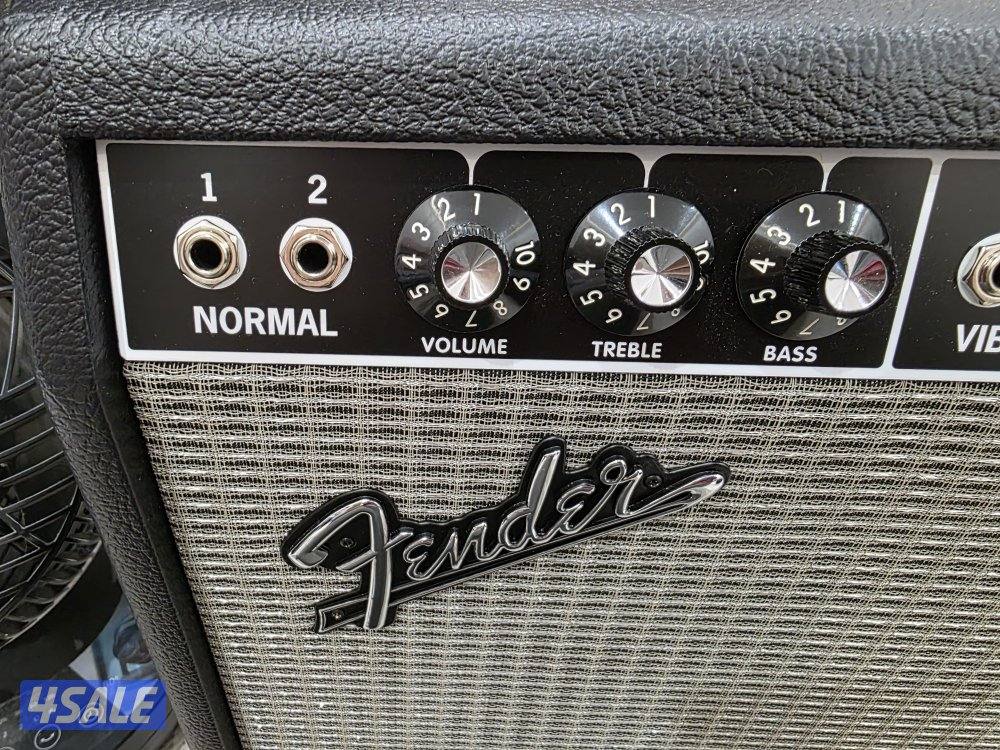 للبيع مضخم صوت فندر موديل امريكي ١٢٠ فولت fender deluxe reverb 651