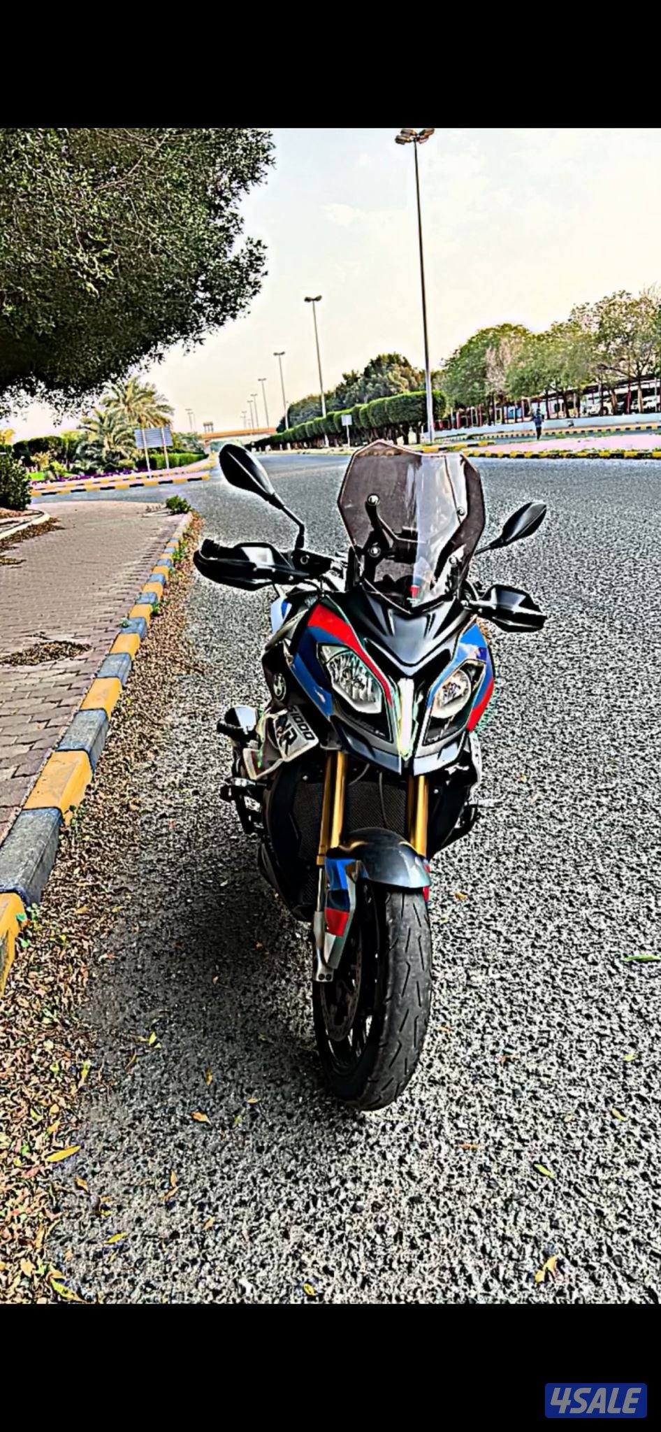 2016 BMW xr10001