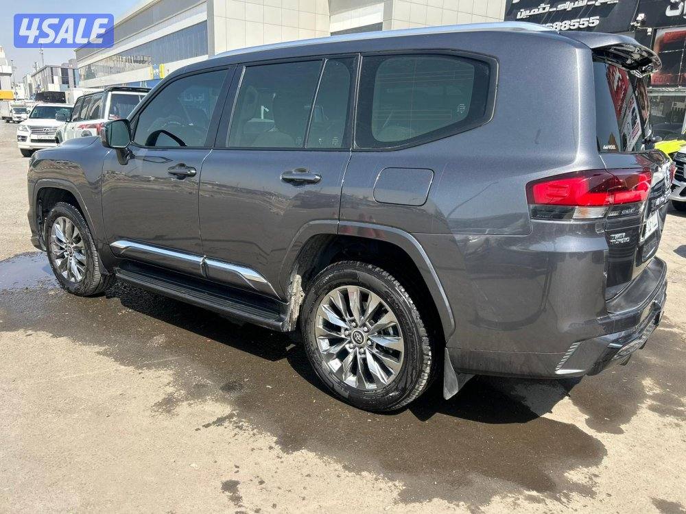 تويوتا لاند كروزر GX.R AEROs twin turbo.V6 موديل 2023 ماشى 46.000 k.m2