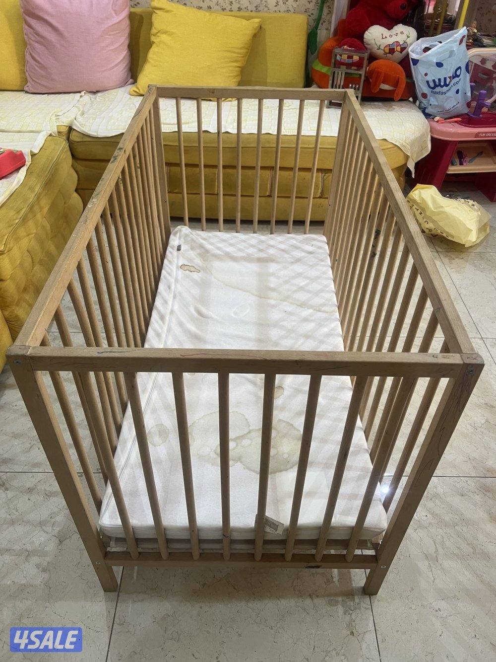 IKEA children’s bed cot0