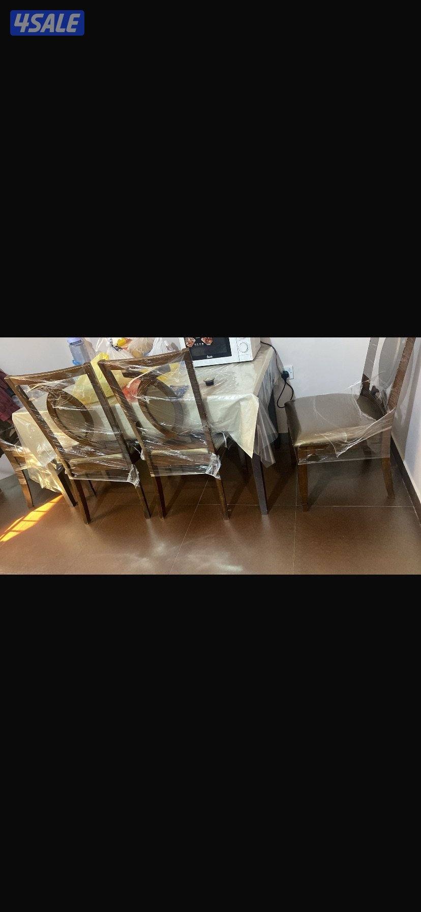 Dinning table with 4 chairs1