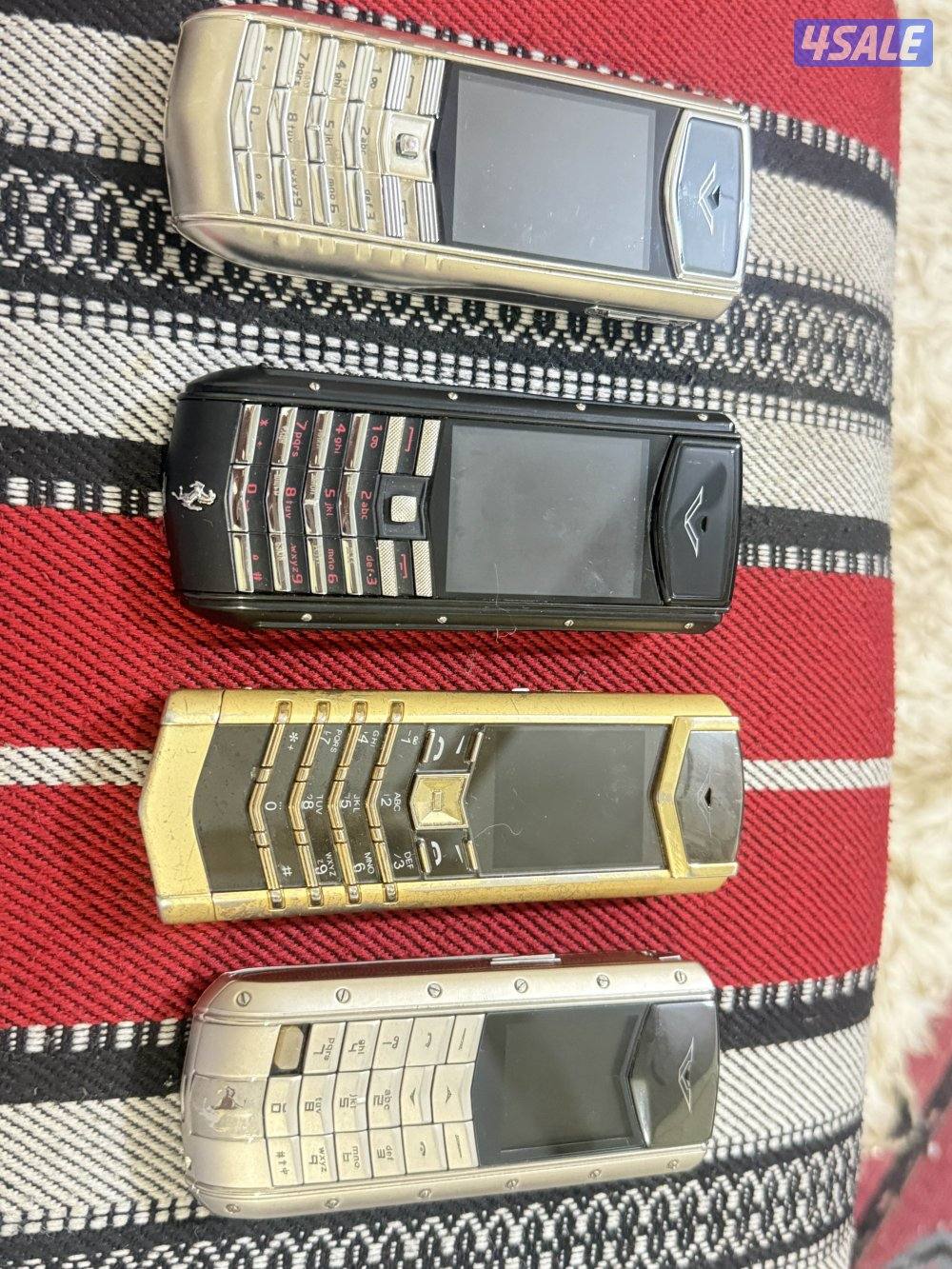 للبيع: مجموعة نادرة من هواتف VERTU الفاخرة (إصدارات كلاسيكية)0