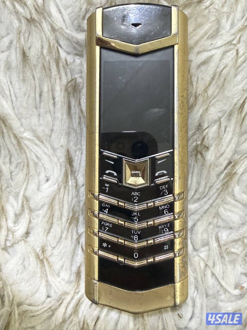 للبيع: مجموعة نادرة من هواتف VERTU الفاخرة (إصدارات كلاسيكية)7