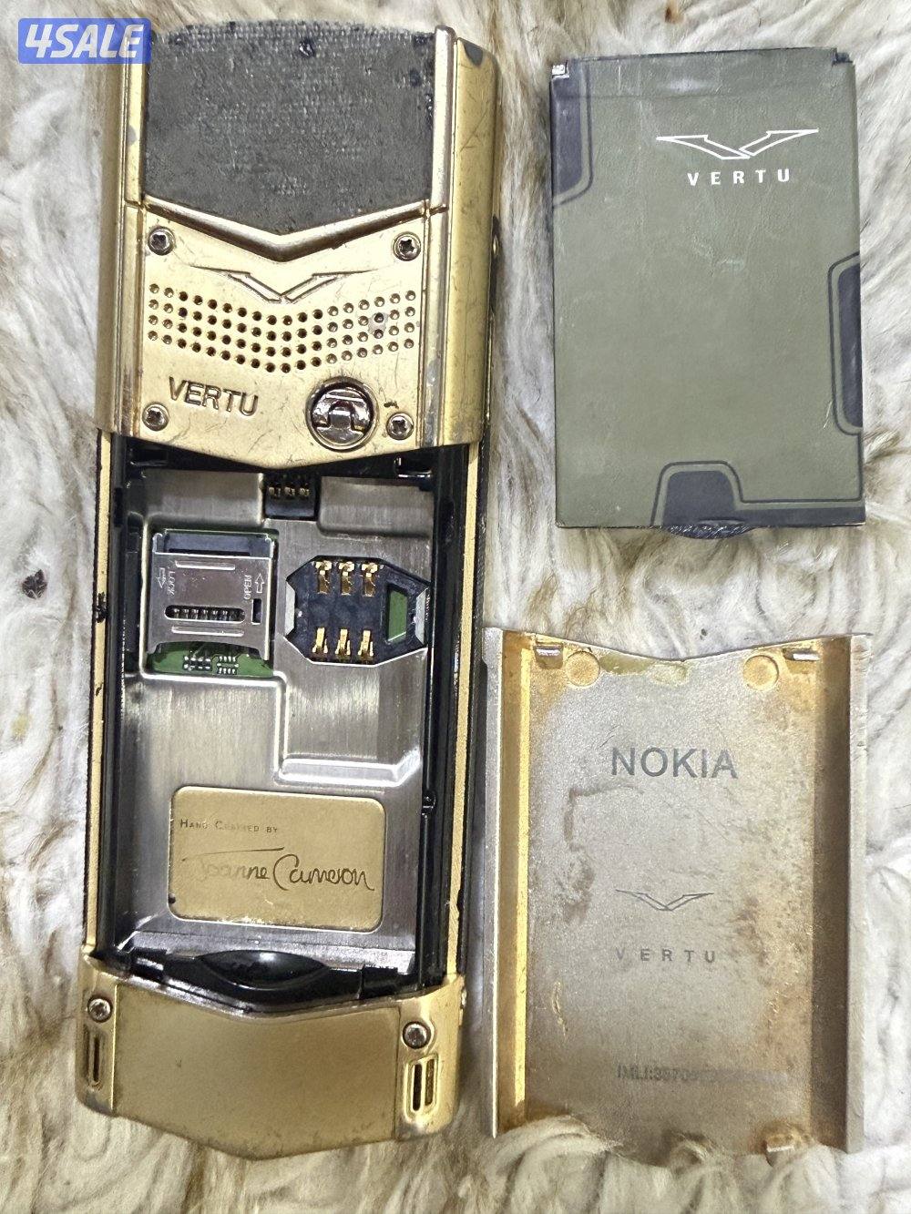 للبيع: مجموعة نادرة من هواتف VERTU الفاخرة (إصدارات كلاسيكية)8