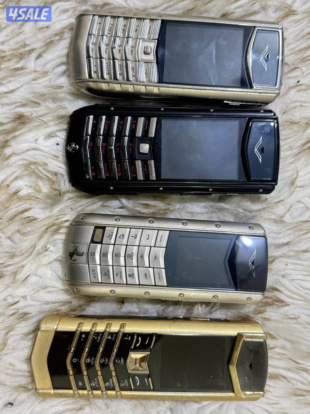 للبيع: مجموعة نادرة من هواتف VERTU الفاخرة (إصدارات كلاسيكية)10