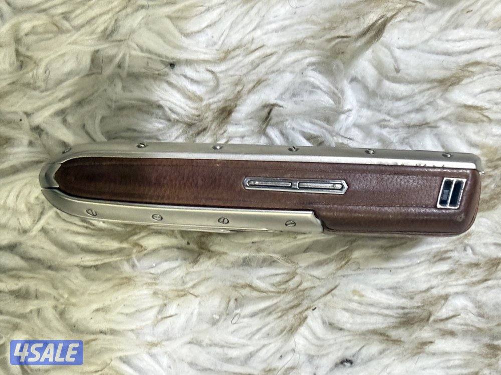 للبيع: مجموعة نادرة من هواتف VERTU الفاخرة (إصدارات كلاسيكية)15