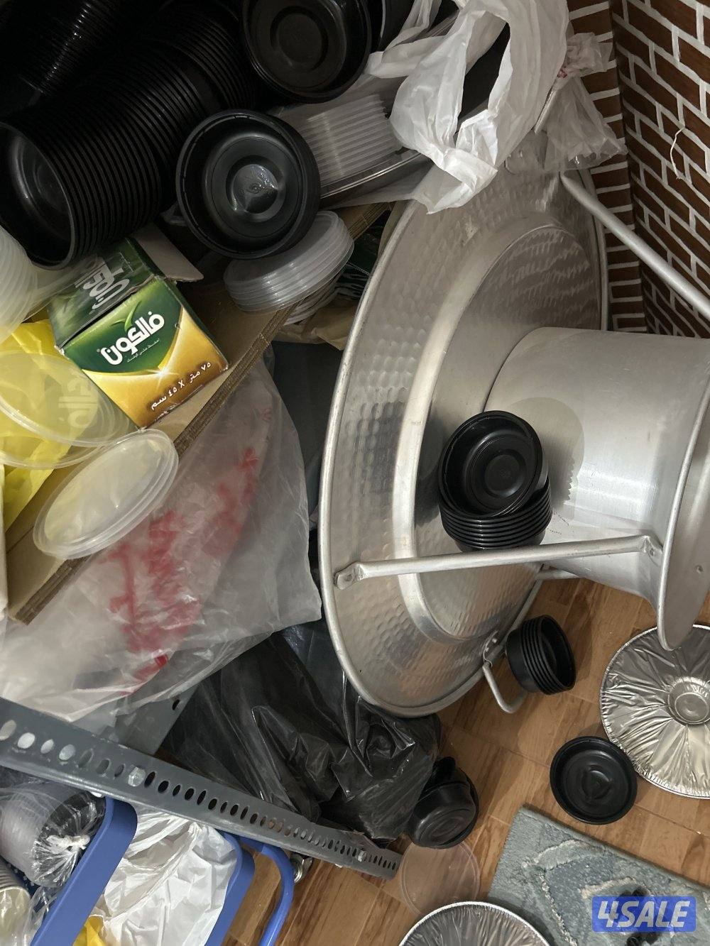 للبيع ادوات بلاستك وقصدير المطاعم والمطابخ5