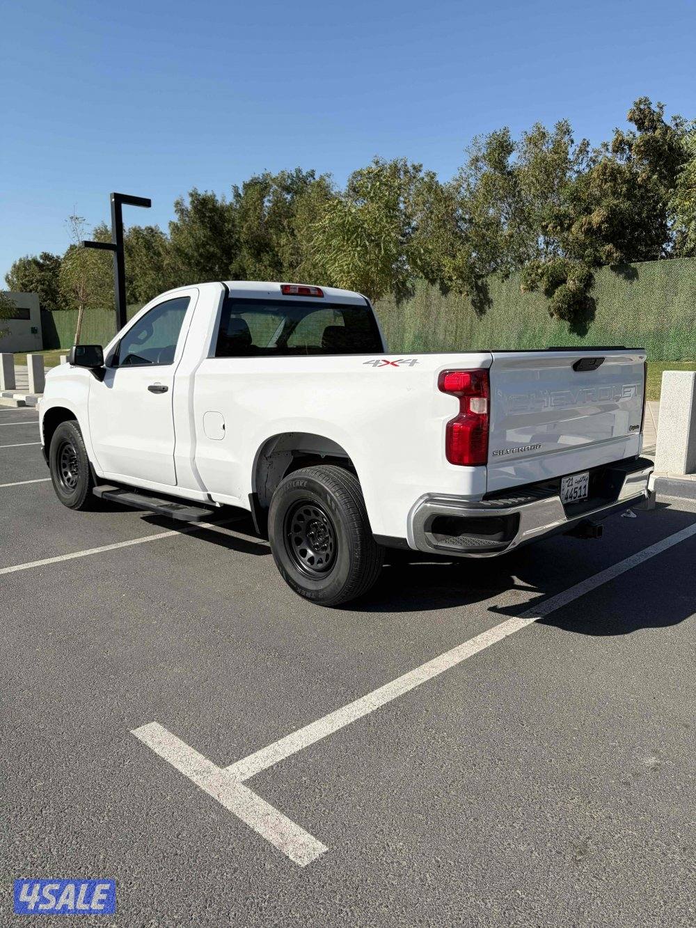 وانيت شفر سلفرادو  2022. عداد 138 الف  دبل جير3