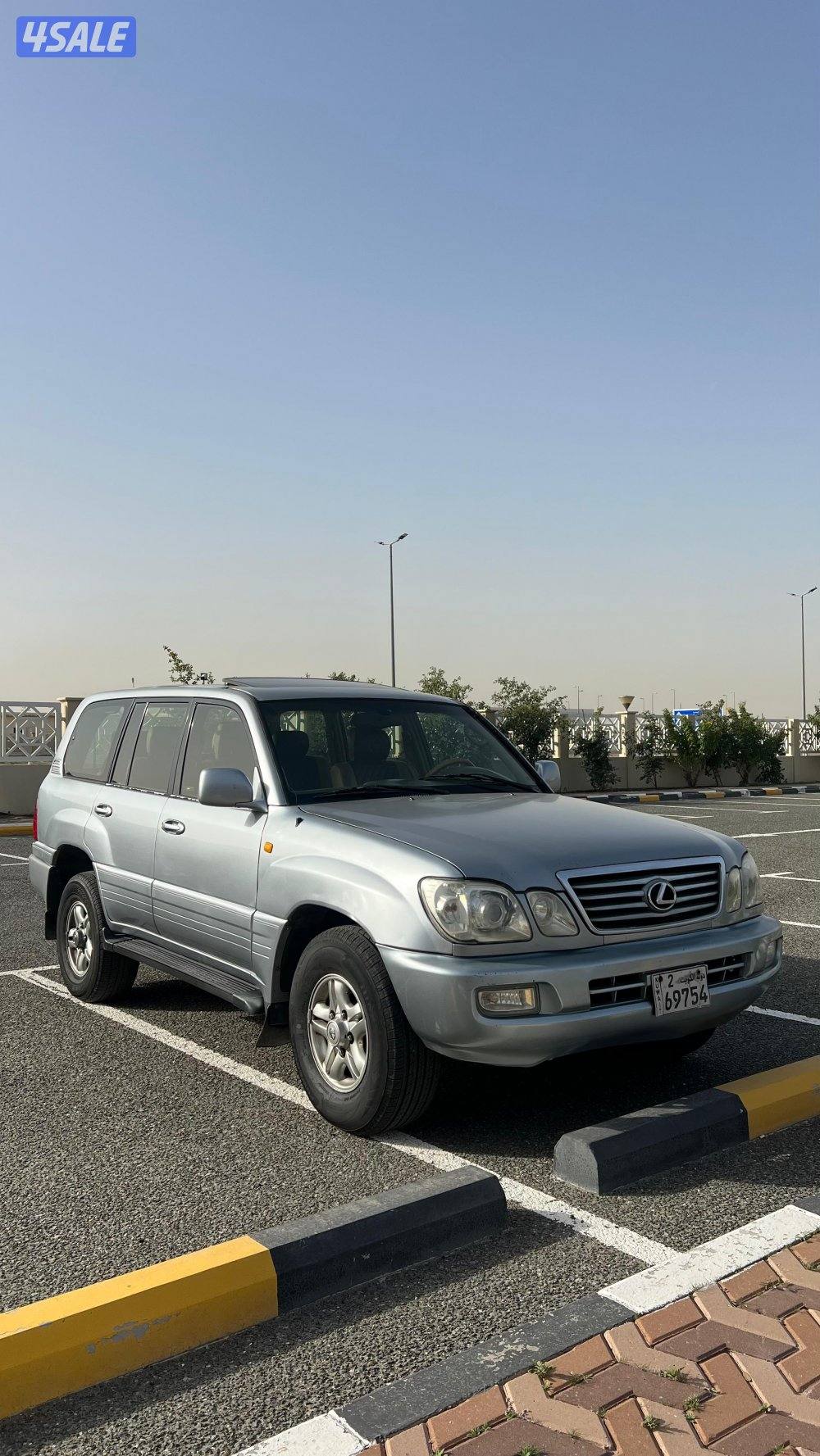 لكزس نظيف جدا1