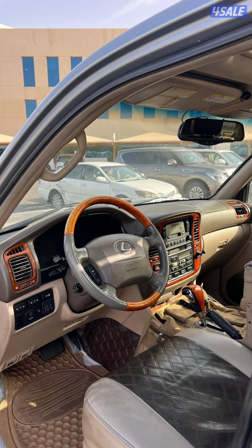 لكزس نظيف جدا2