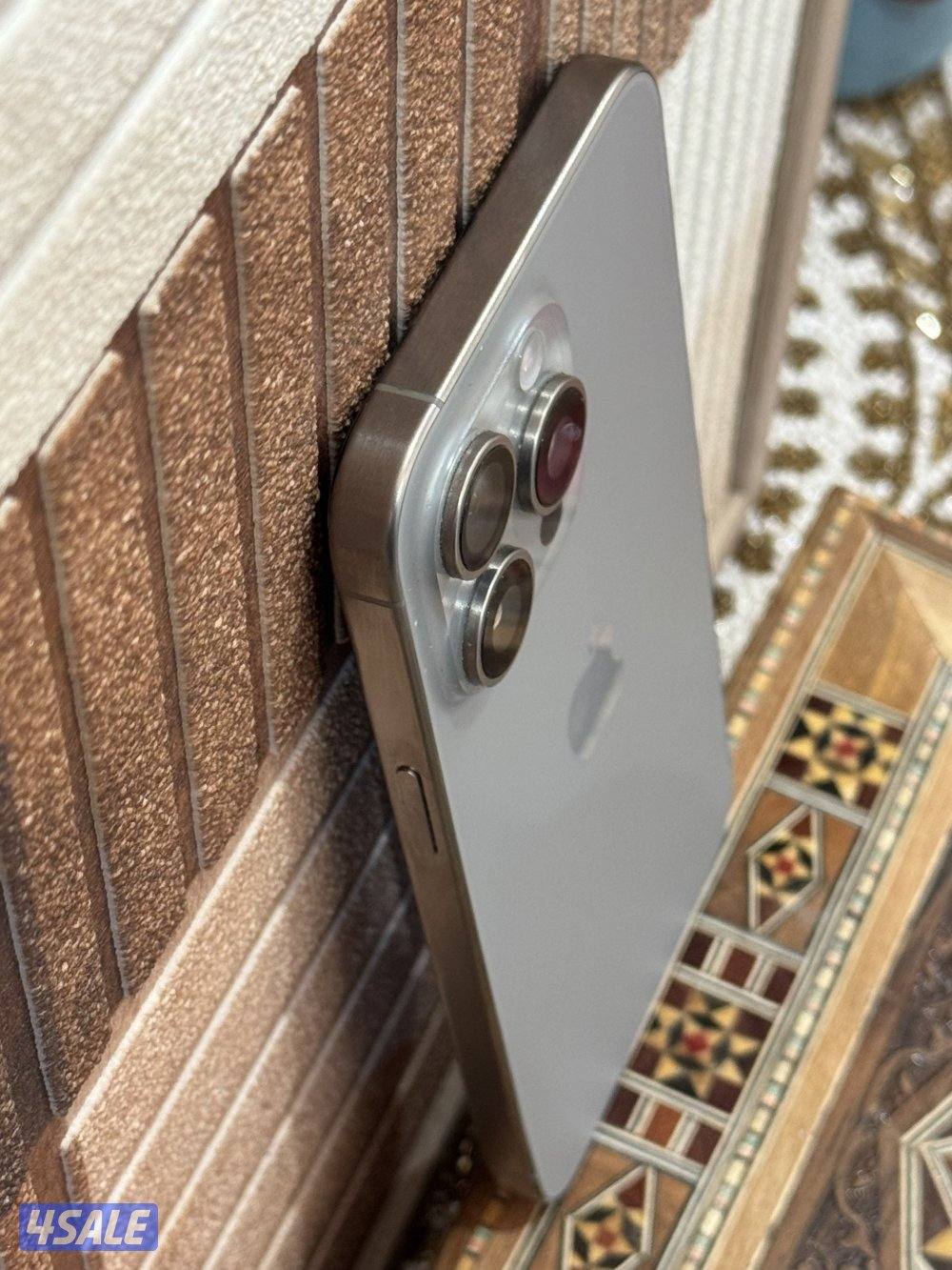 للبيع ايفون 15 برو ماكس2