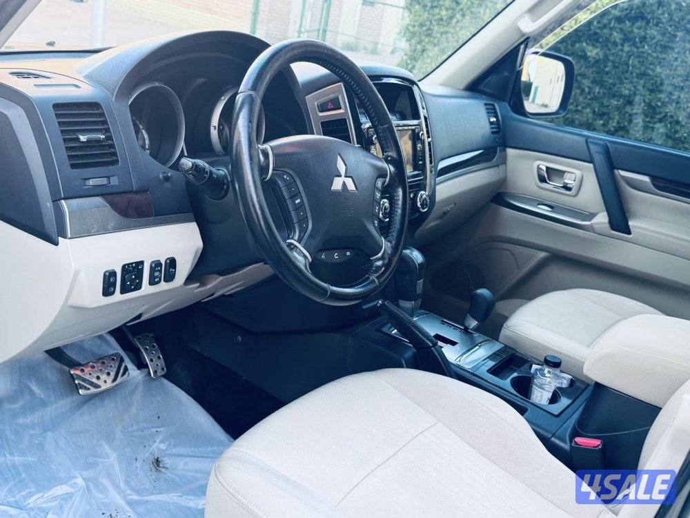 للبيع باجيرو4