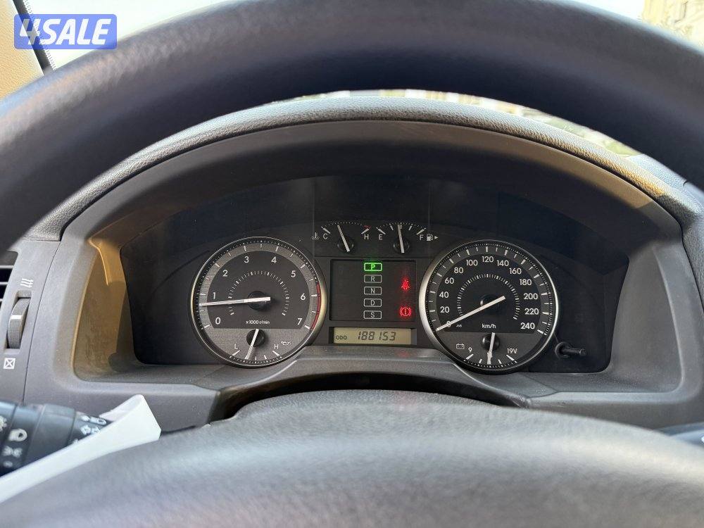 لاندكروزر Gxr ٨ سلندر6