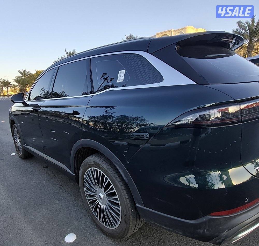 للبيع شيري تيجو 9 موديل  2026  اللون زيتي العداد  1600 كيلو3