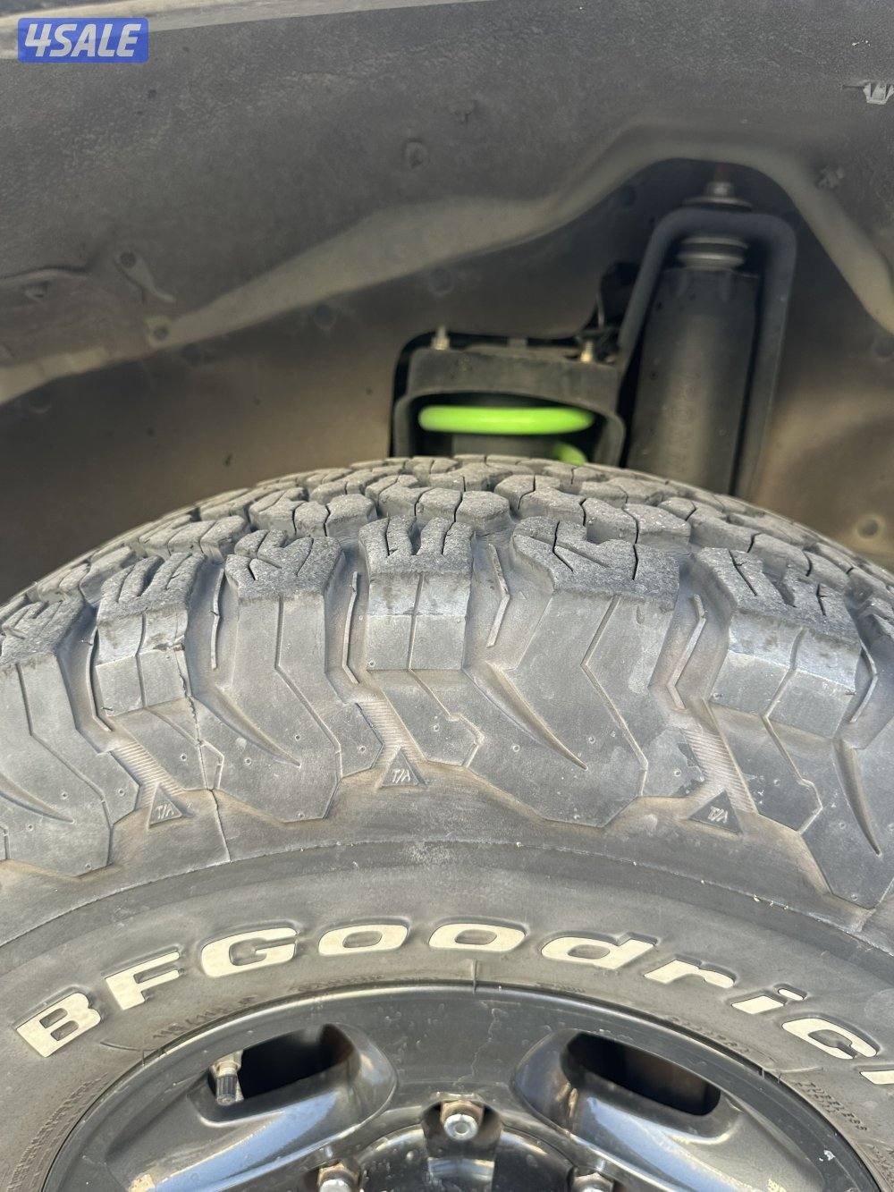 للبيع اربع كفرات حجريه شبه جديده و طقم معاونيات كامل شبه جديده1