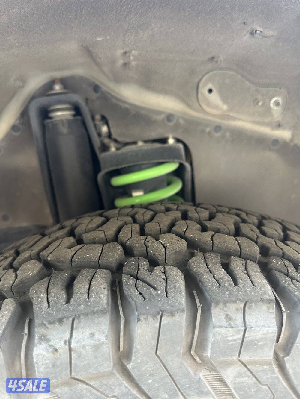 للبيع اربع كفرات حجريه شبه جديده و طقم معاونيات كامل شبه جديده6