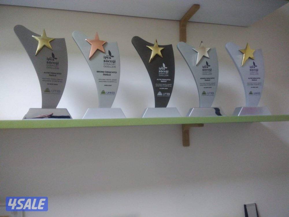 تصميم وتوريد أرقى الميداليات والأوسمة والدروع2