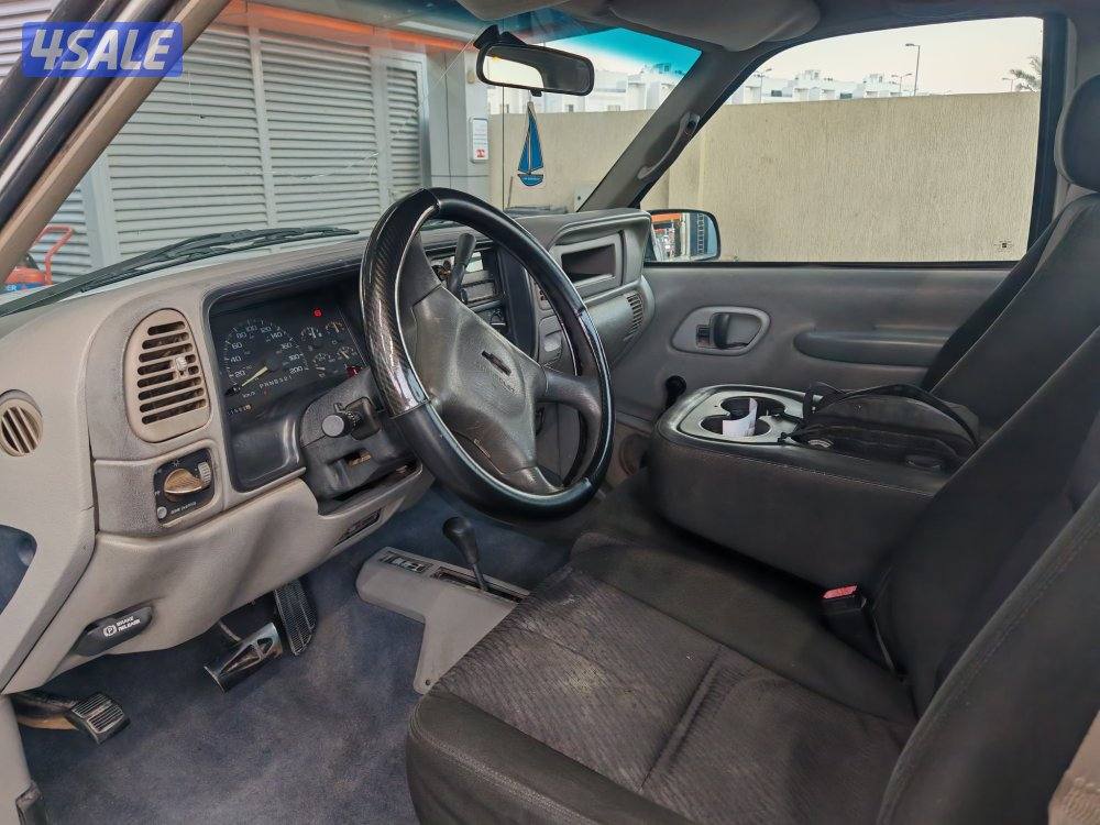 للبيع وانيت 2500hd شرط الفحص موديل ١٩٩٧6