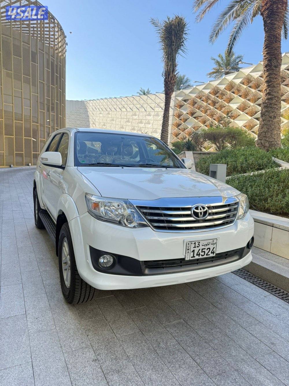 جيب فورتنر 2015 عداد قليل 30 الف صبغ وكاله0