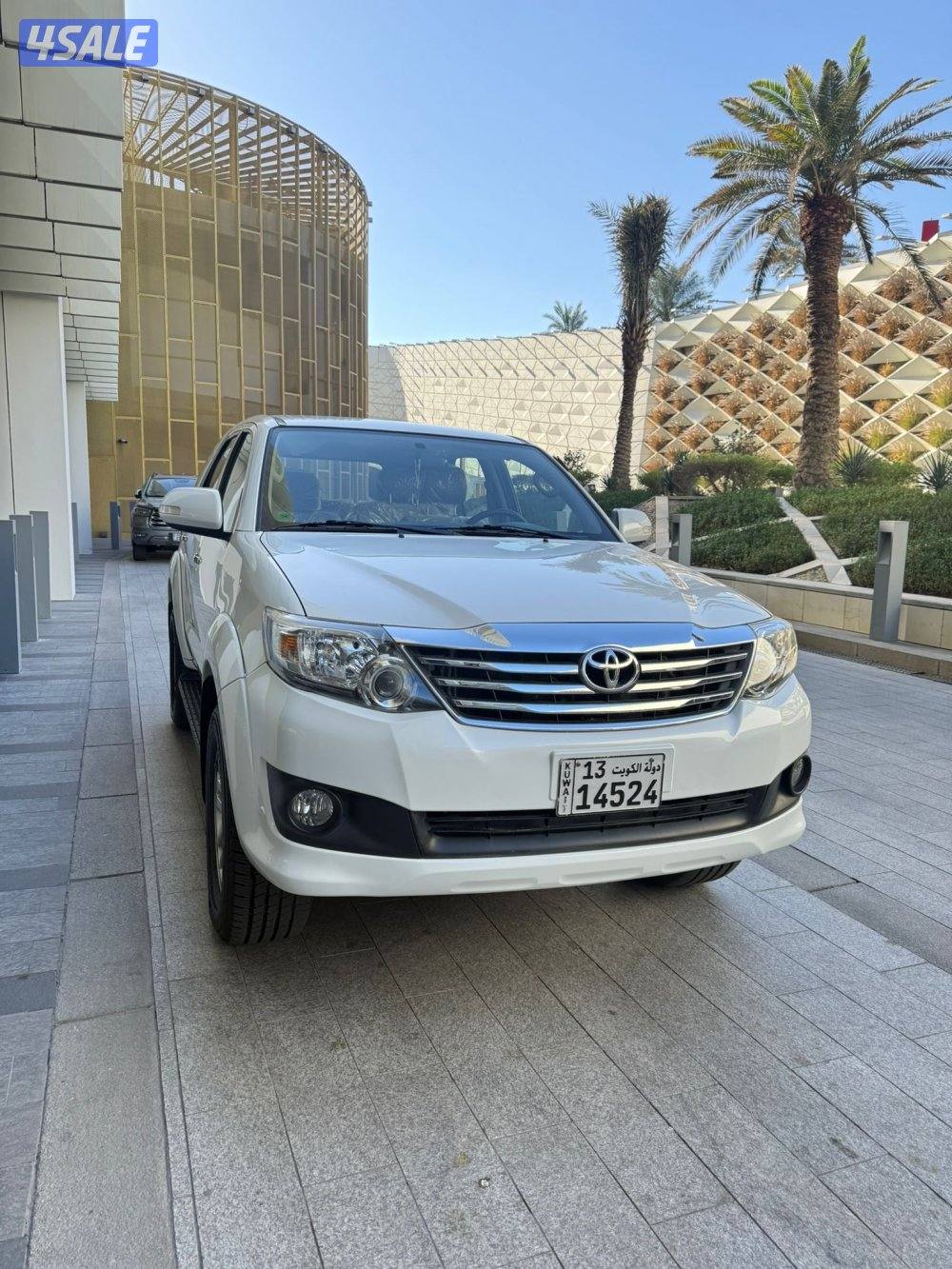 جيب فورتنر 2015 عداد قليل 30 الف صبغ وكاله1