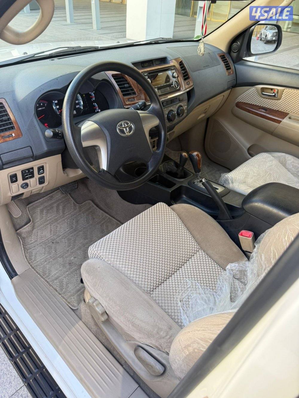 جيب فورتنر 2015 عداد قليل 30 الف صبغ وكاله5