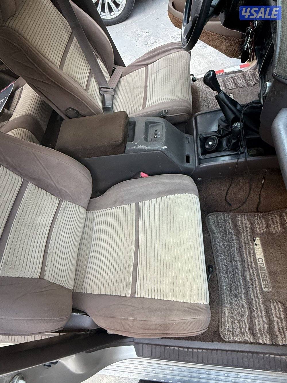 1991 الساير مخزن Land Cross VXR11