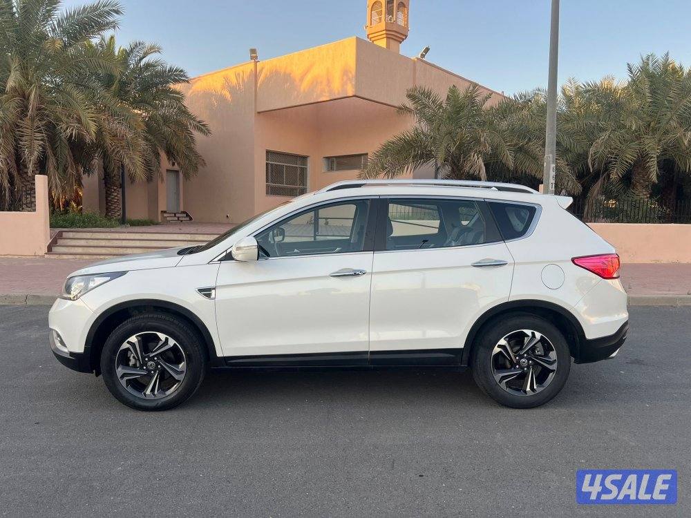 جيب AX7 موديل 2019 عداد (80)الف الدرجه الاولى بحاله ممتازه شرط الفحص1