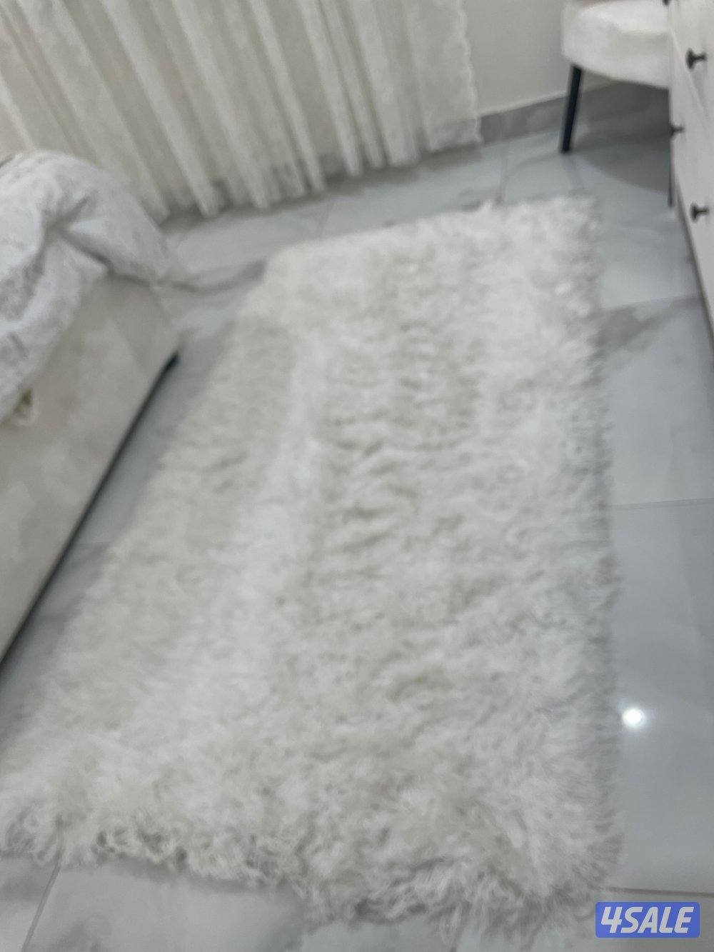 كنبه ومجموعة اغراض8