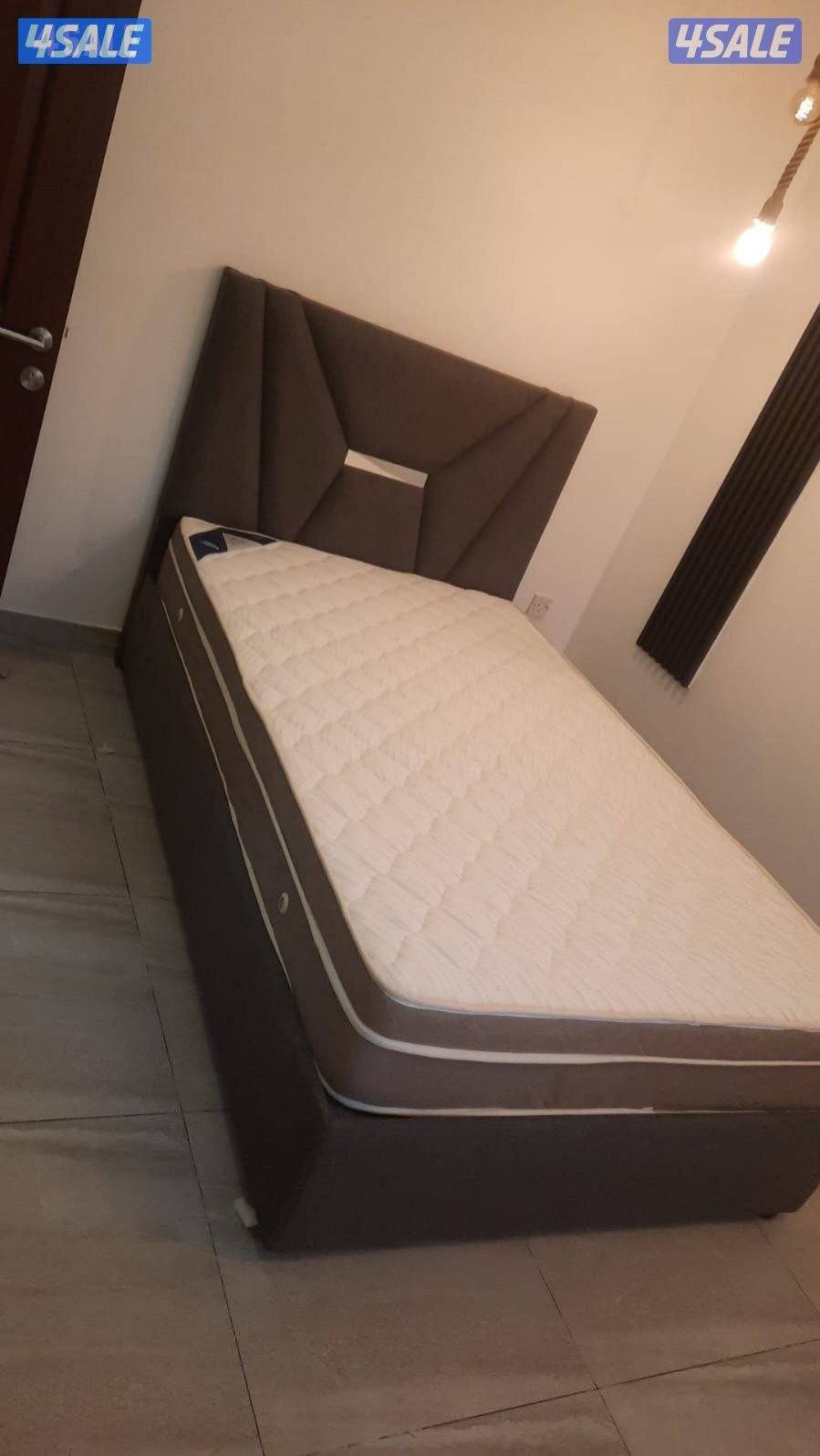 ، سراير طبيه للبيع مع مراتب مضغوطه0