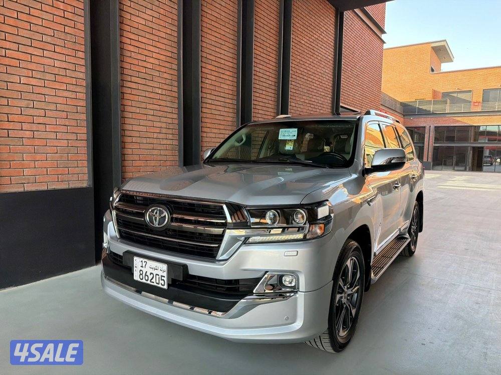 لاند كروز قراند تورينغ GXR موديل 2020 بحاله الوكاله0