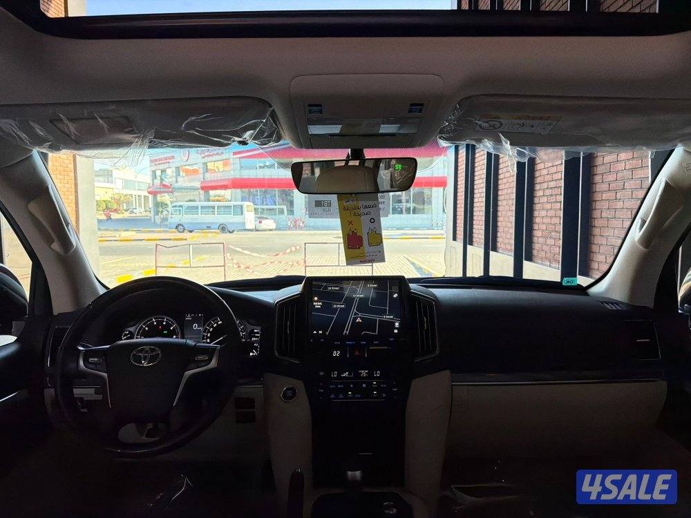 لاند كروز قراند تورينغ GXR موديل 2020 بحاله الوكاله10