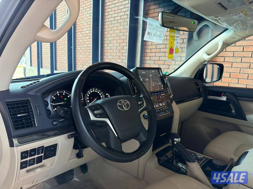 لاند كروز قراند تورينغ GXR موديل 2020 بحاله الوكاله11