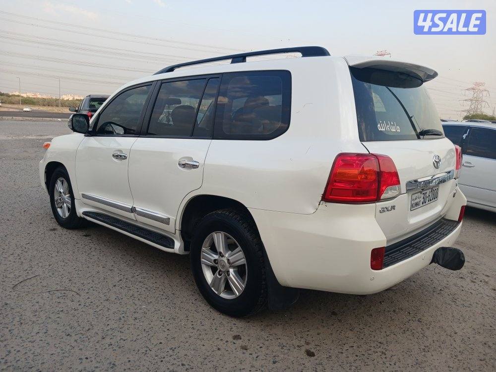 لاند كروزر GXR موديل 2015 الساير4