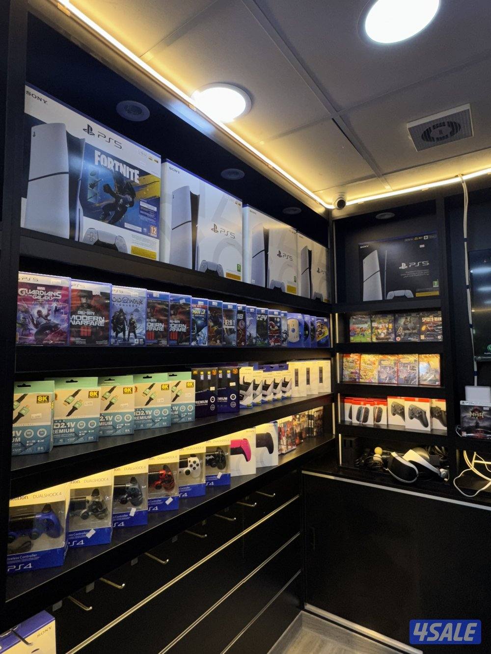 متوفر لدينا رزنت ايفل الجديد3