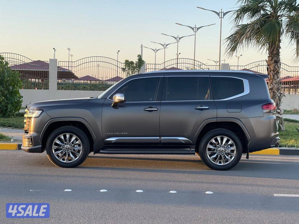 لاندكروزر VX تون تيربو ايروS موديل 2023 ماشي 67 الف صبغ الوكالة1
