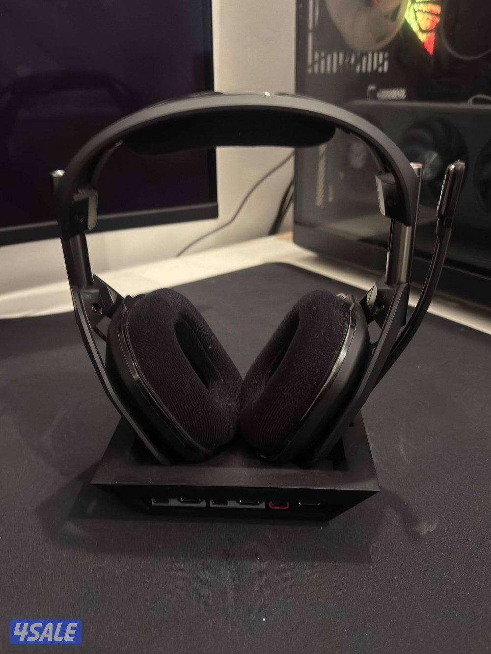 السماعه استعمال نظيف جداً يومين فقط مع كامل اغراضها سماعه استرو A50 X2