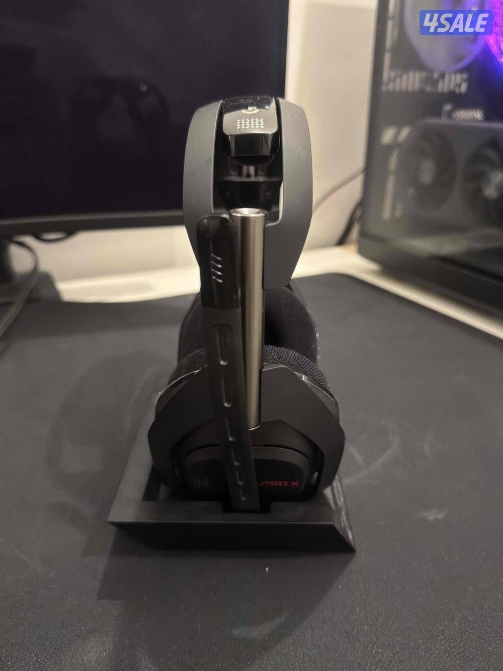 السماعه استعمال نظيف جداً يومين فقط مع كامل اغراضها سماعه استرو A50 X3