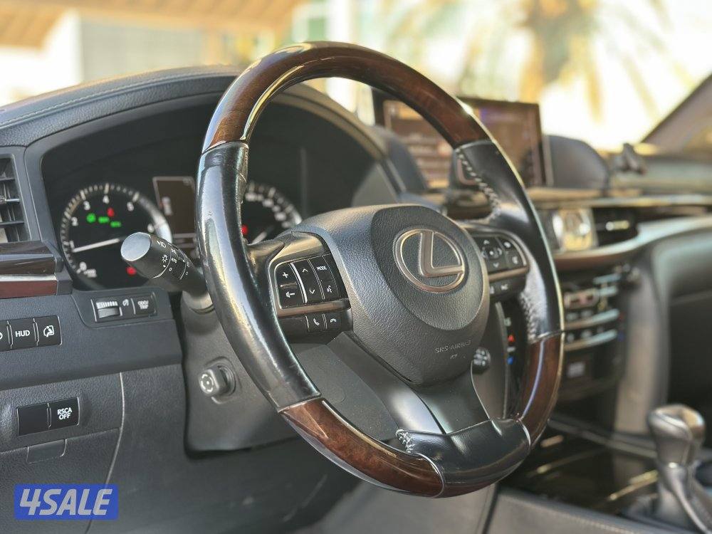 معرض القمة🚩6