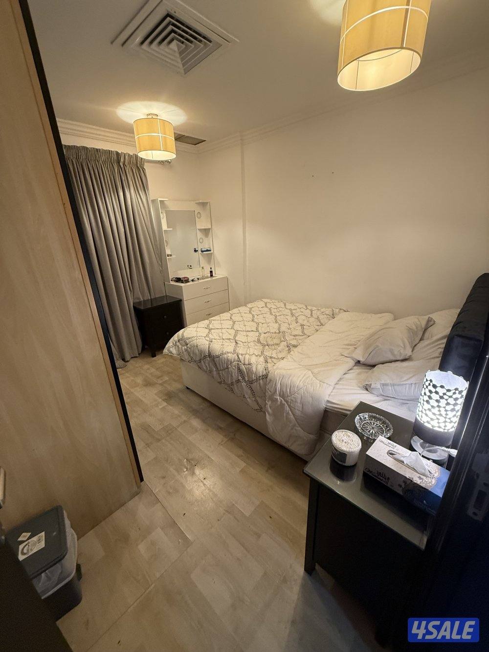 يوجد لدينا شقق الايجار غرفة وصالة ومطبخ وحمام خلو وفاضي الاستلام فوري2