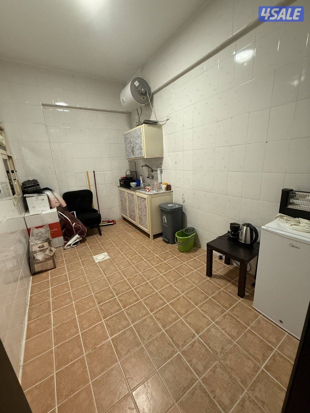 يوجد لدينا شقق الايجار غرفة وصالة ومطبخ وحمام خلو وفاضي الاستلام فوري7