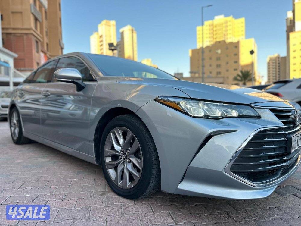 للبيع . تويوتا . افالون XLE . م 2019 .2