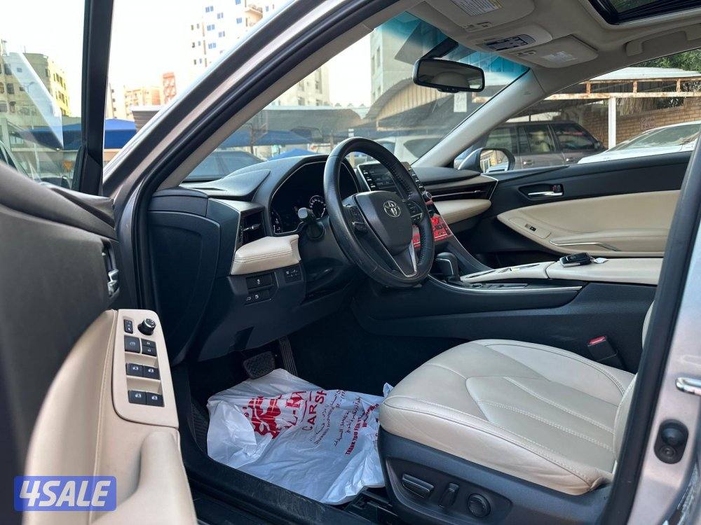 للبيع . تويوتا . افالون XLE . م 2019 .9