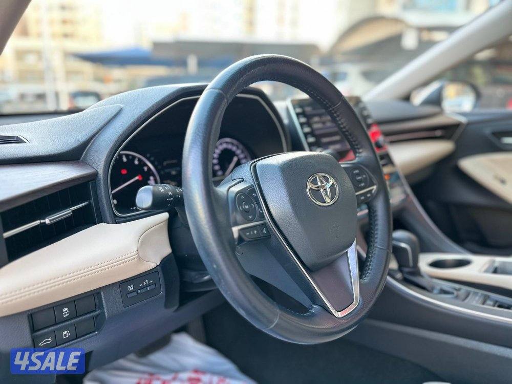 للبيع . تويوتا . افالون XLE . م 2019 .11