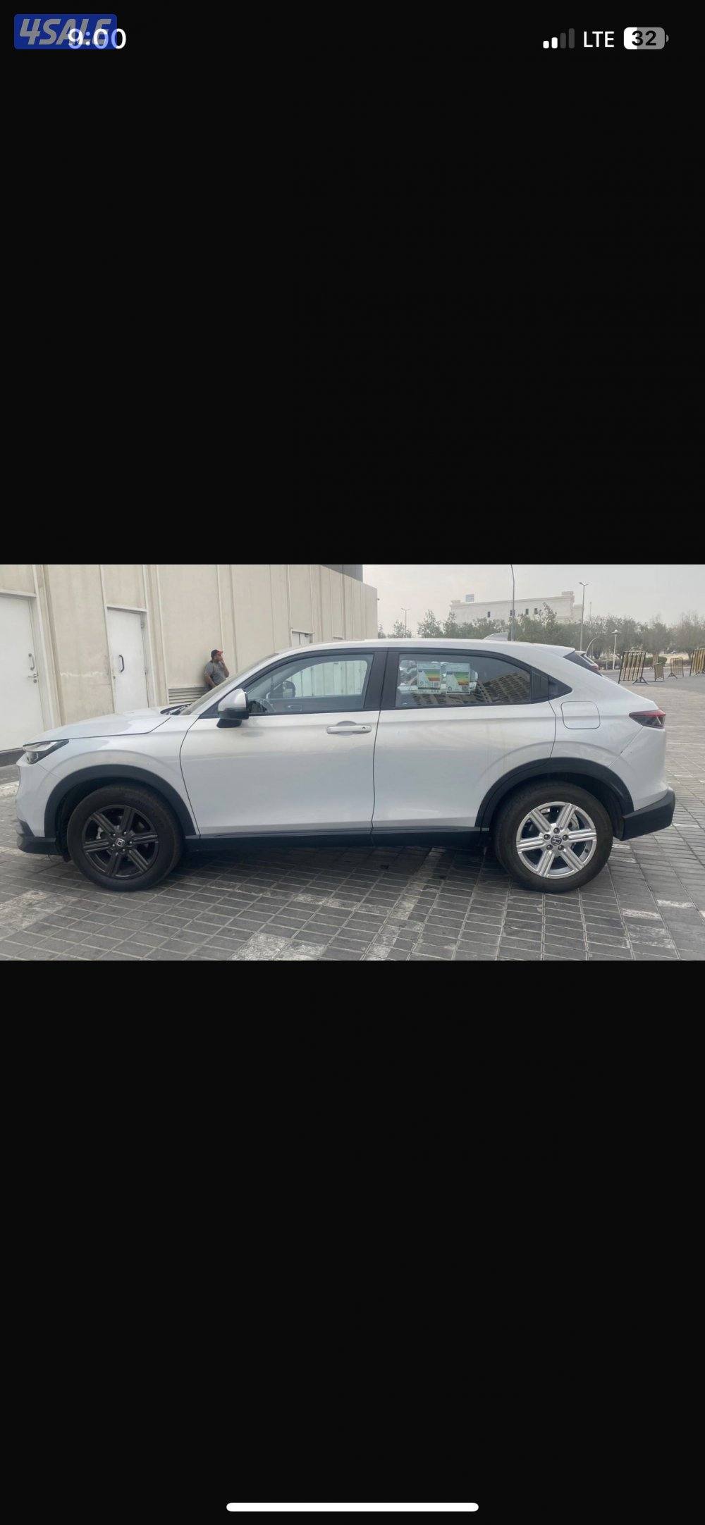 للبيع جيب هوندا hrv اللون مميز2