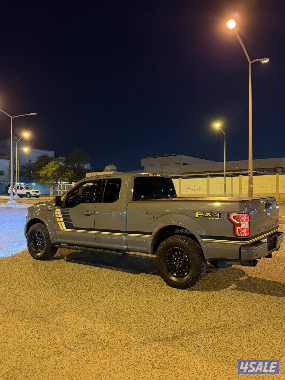 وانيت فورد 2020 8 سلندر5