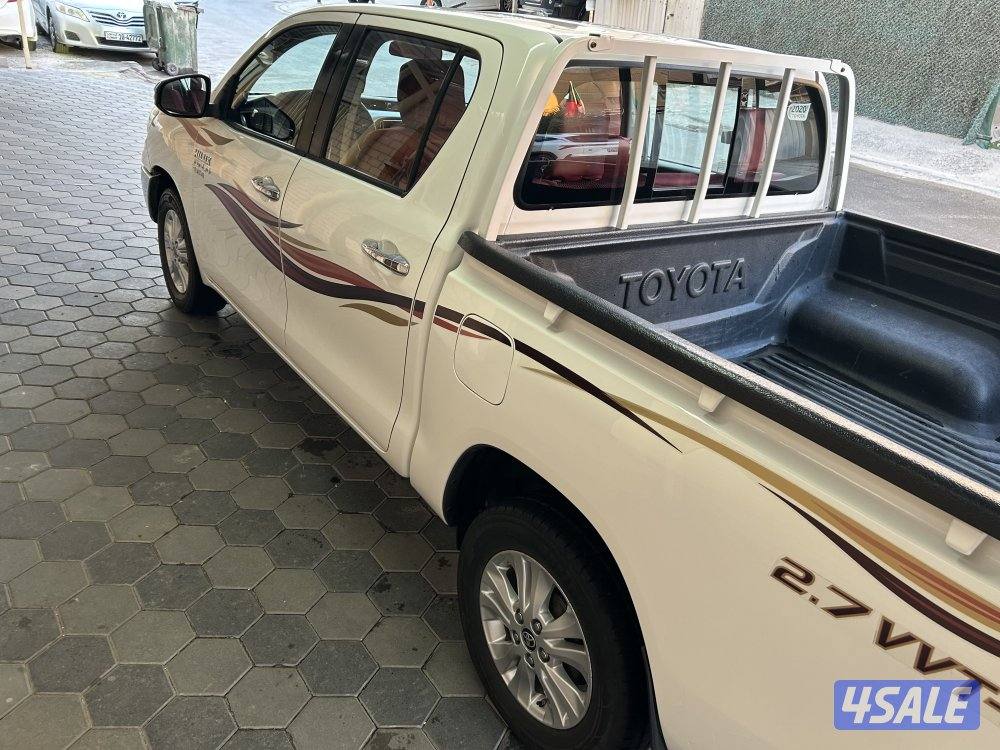 للبيع هايلكس ماشيه 50 فقط3